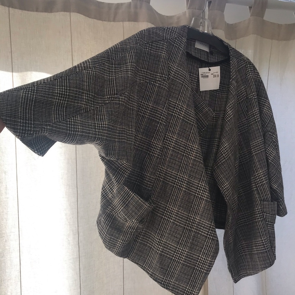 Draped front Jacket - Picture 2 of 8